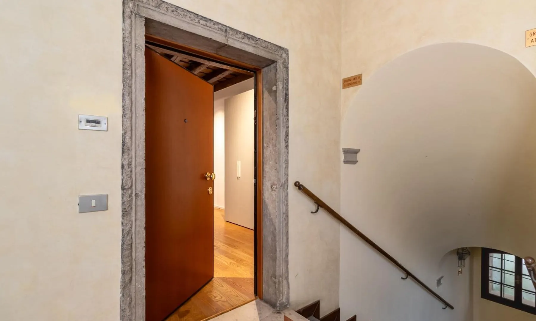 Buranelli33 Riverside Treviso Apartment